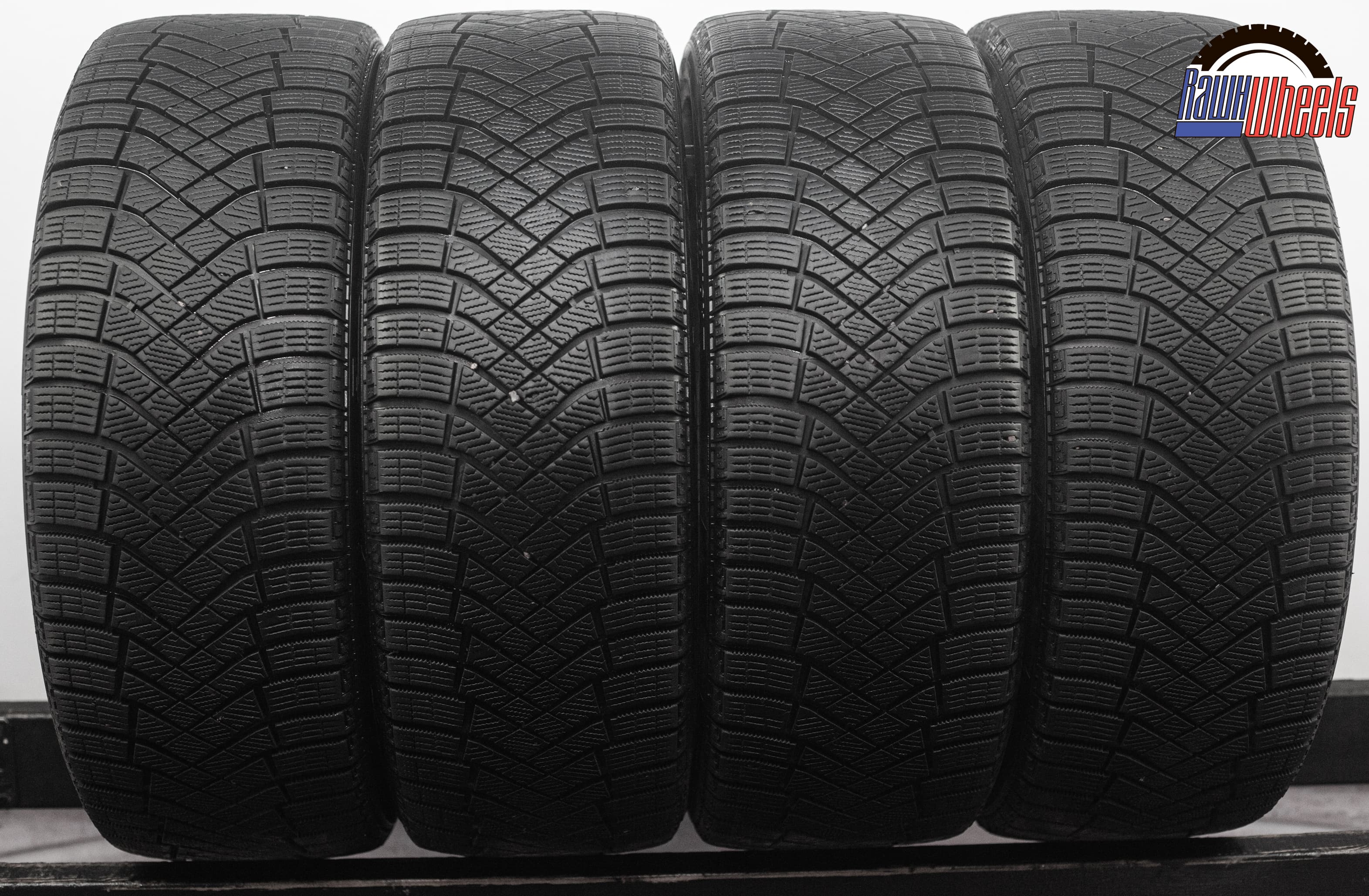 Pirelli Winter Ice Zero Friction 225/45 R19 96H XL