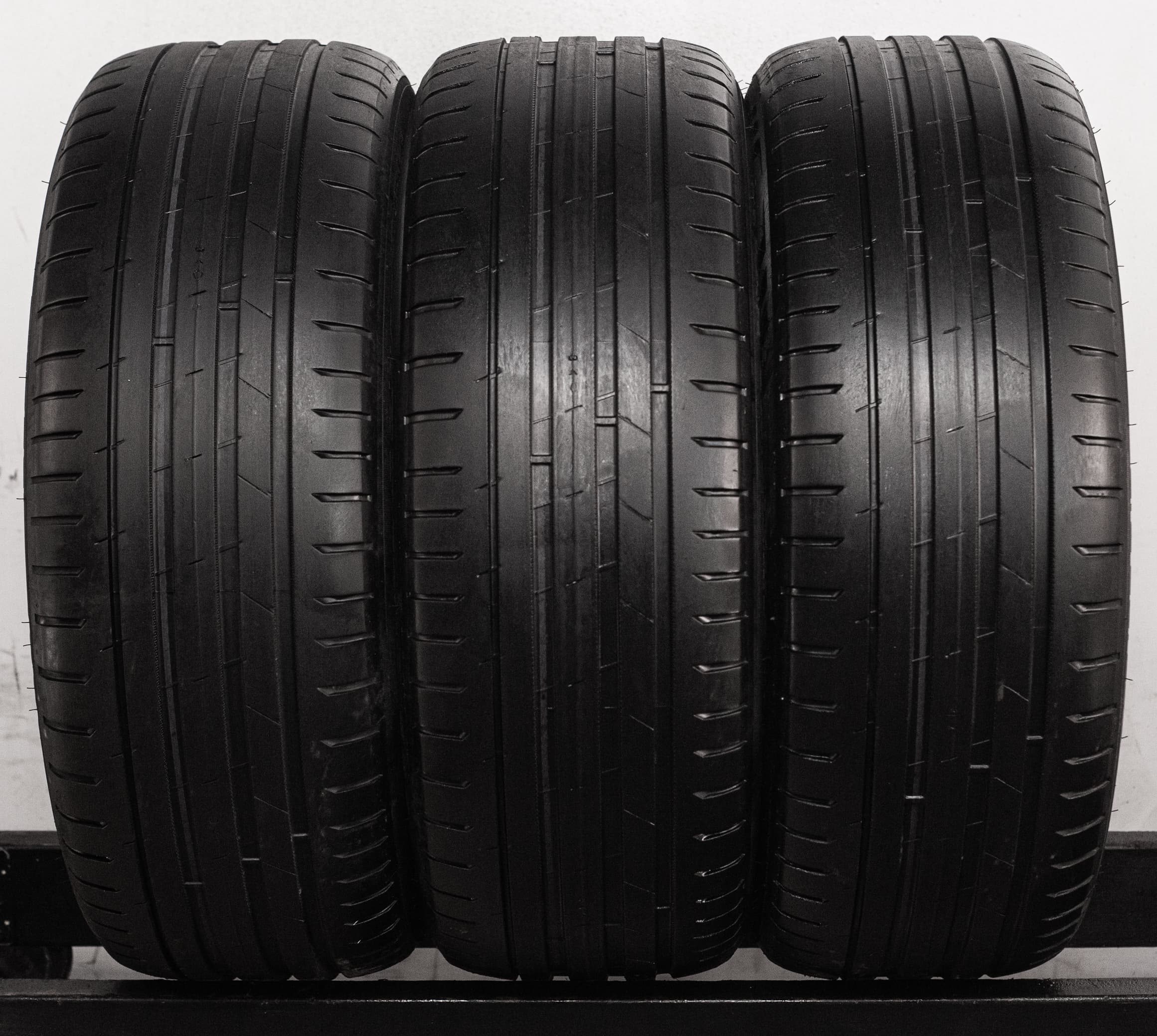 Nokian Hakka Black 2 SUV 235/55 R19 105W