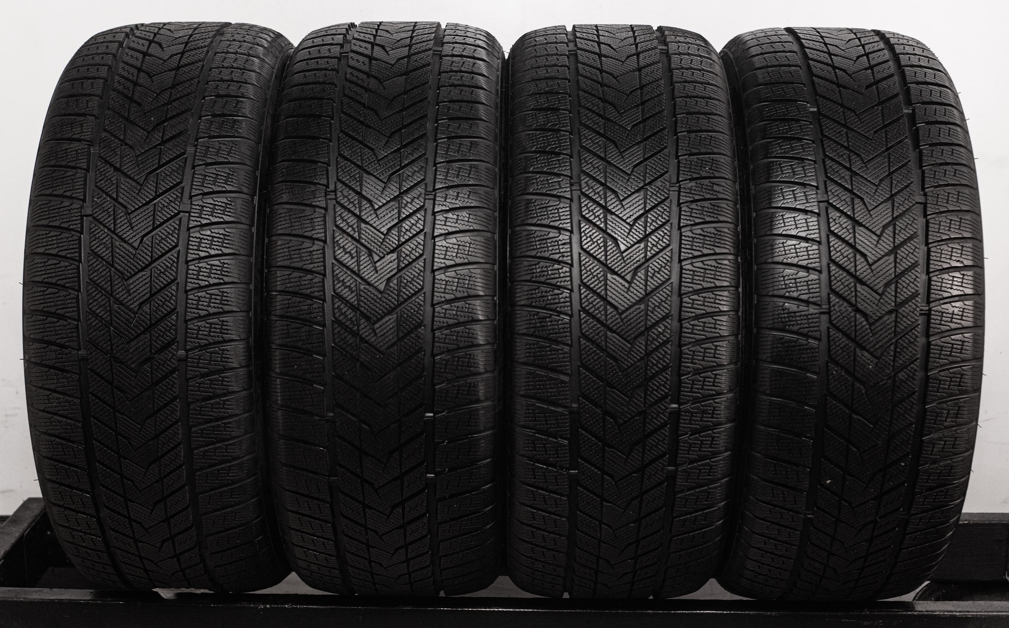 Arivo Winmaster ProX ARW5 265/45 R20 108H