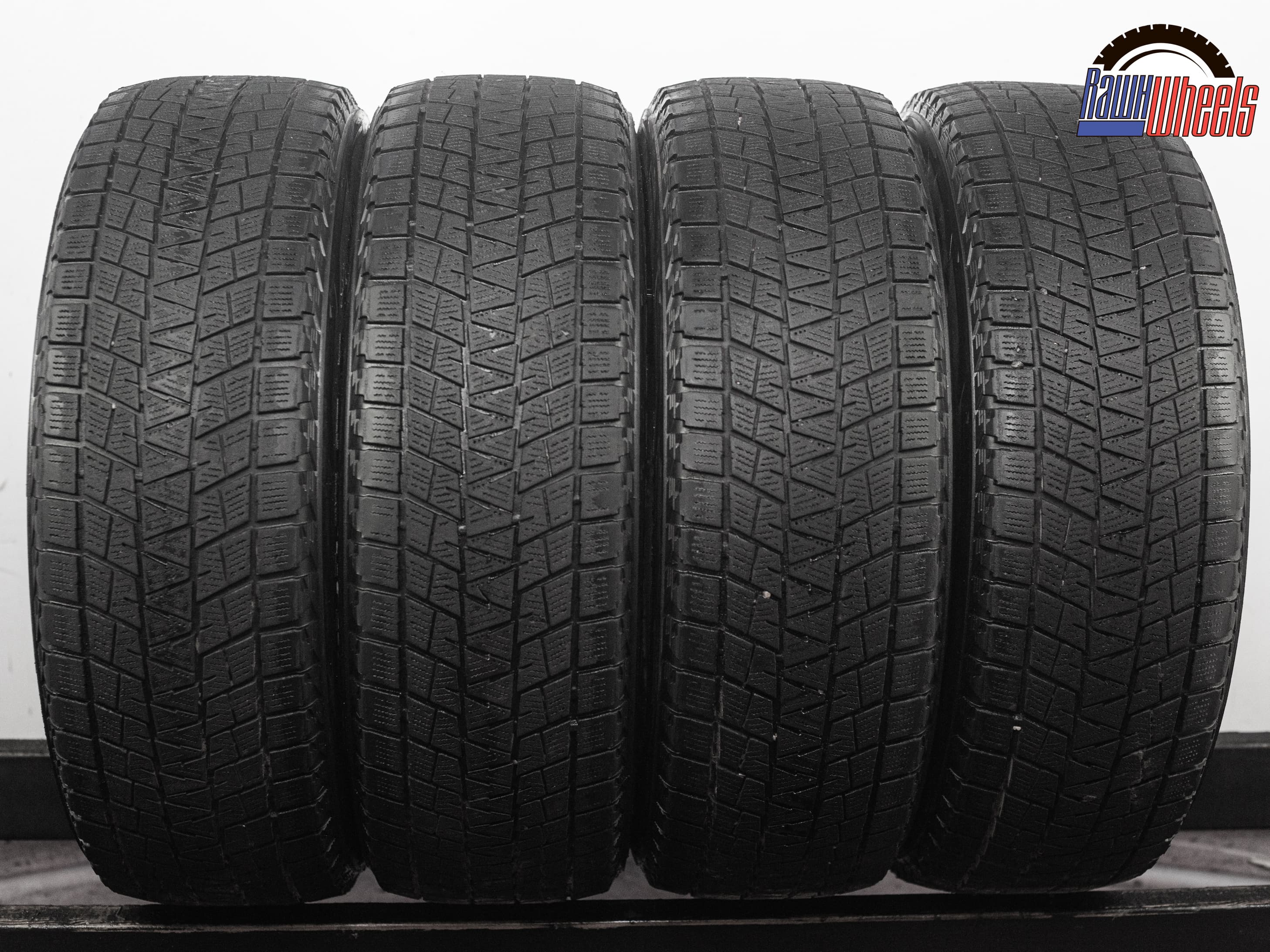 Bridgestone Blizzak DM V1 225/65 R17 102R