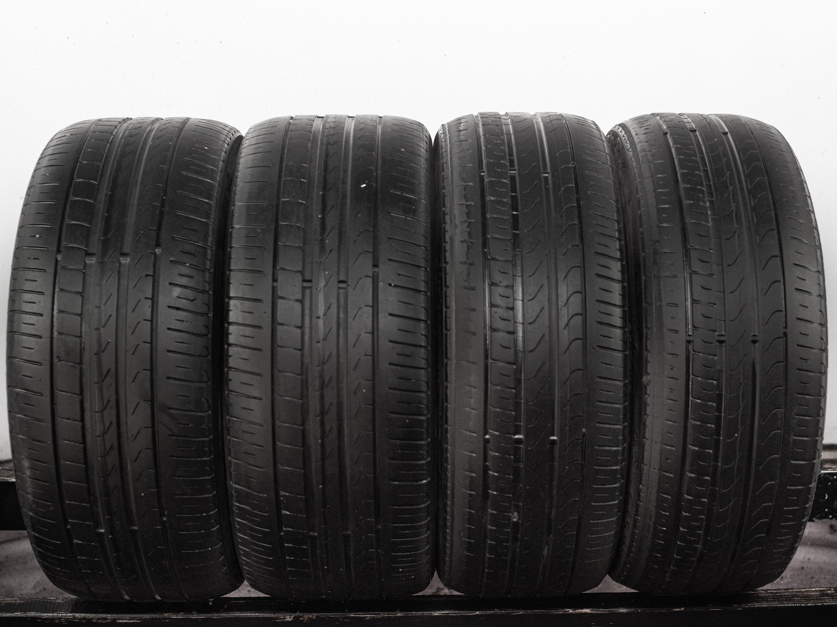 Pirelli Cinturato P7 225/45 R18 91V + 245/40 R18 93Y