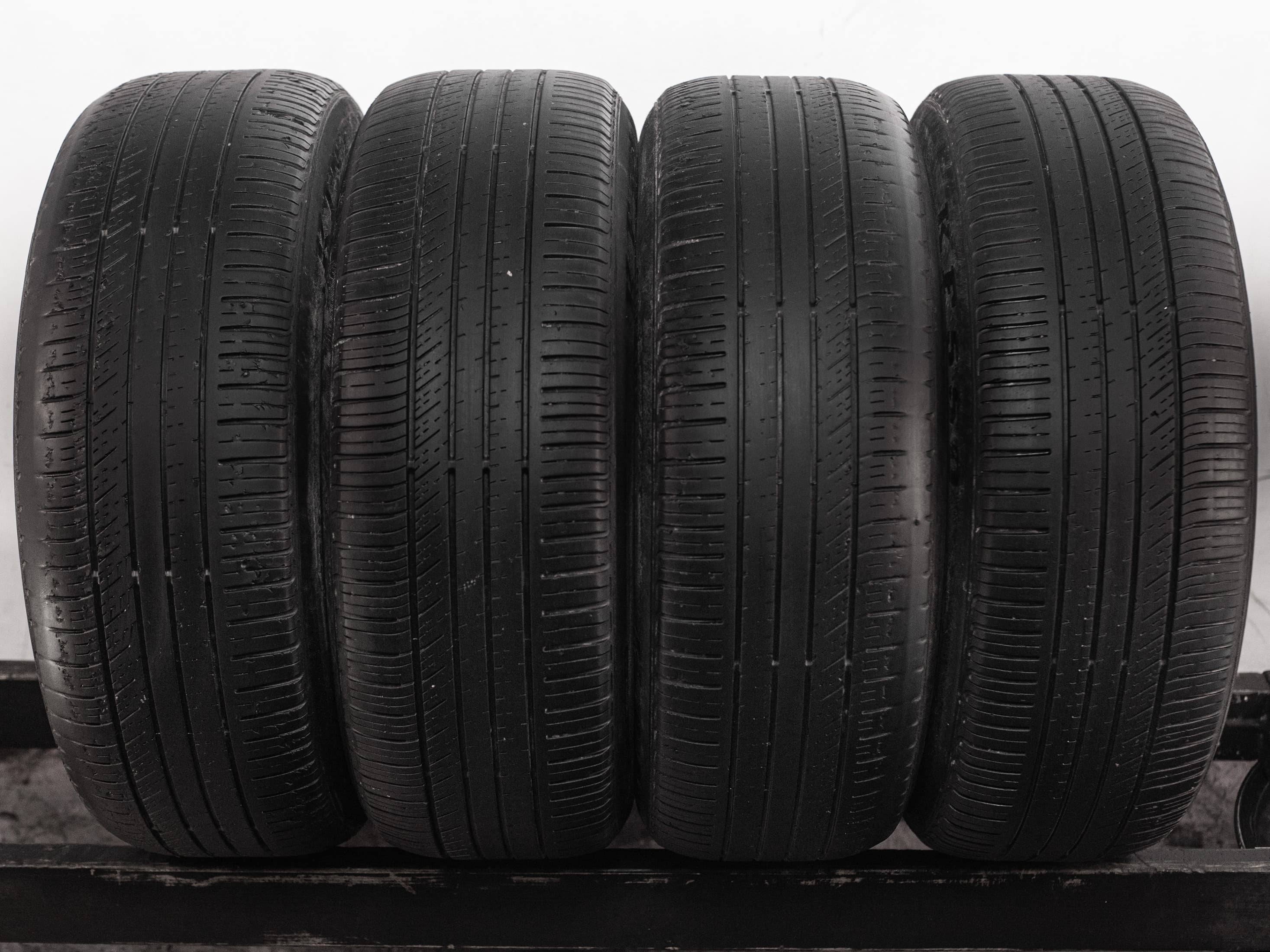 Kinforest Kf550 235/60 R18 107V