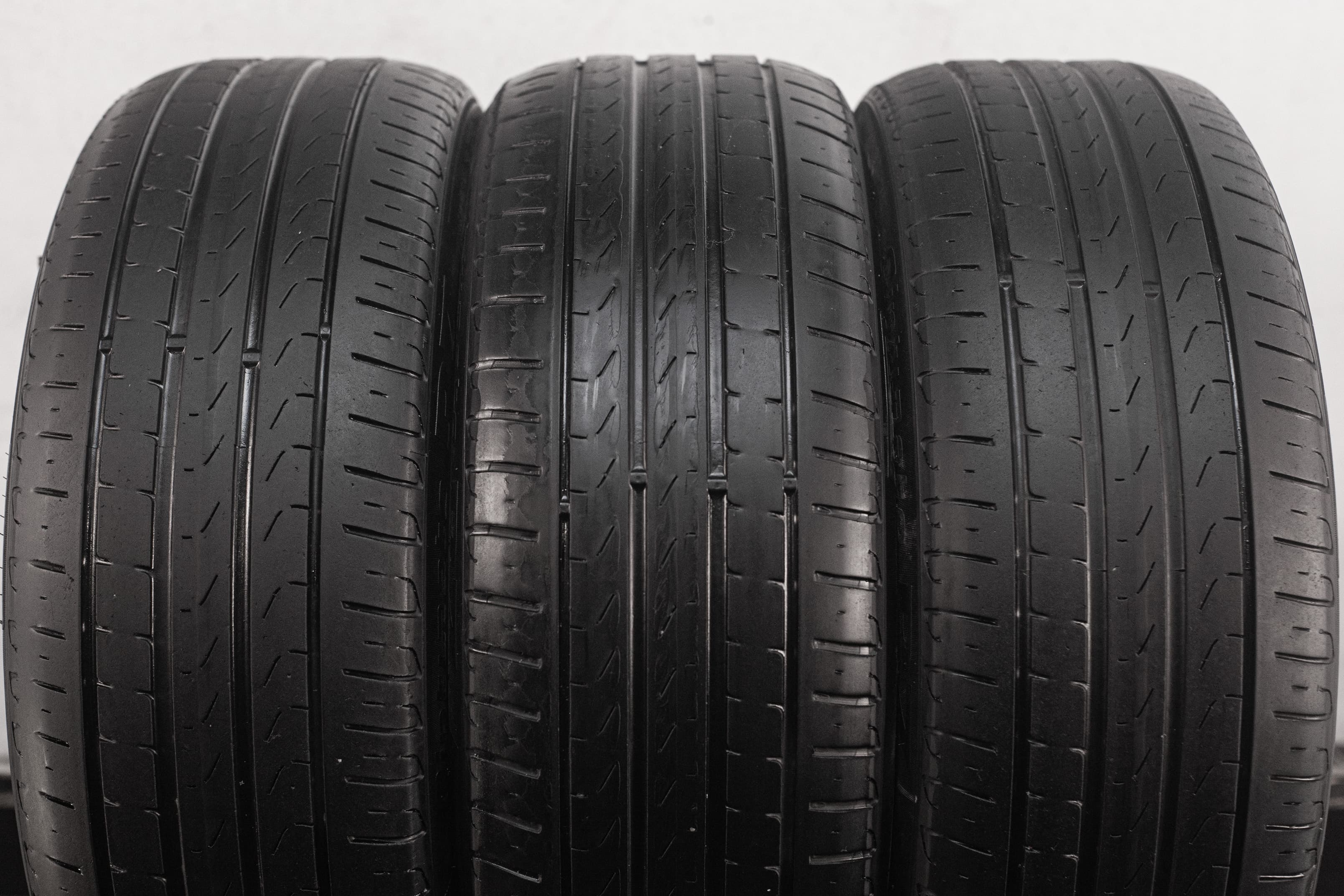 [3] Pirelli Cinturato P7 205/50 R17 89V