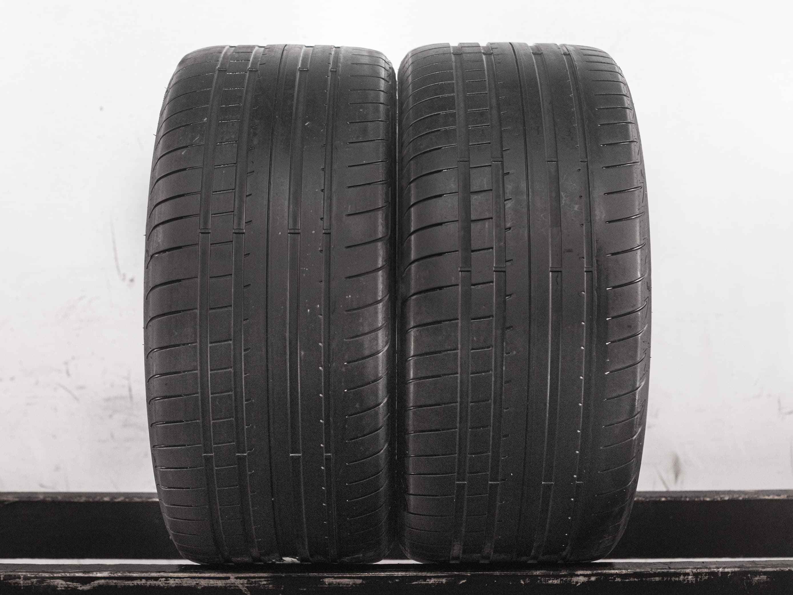 [2] Goodyear Eagle F1 Asymmetric 3 275/35 R19 100Y RF