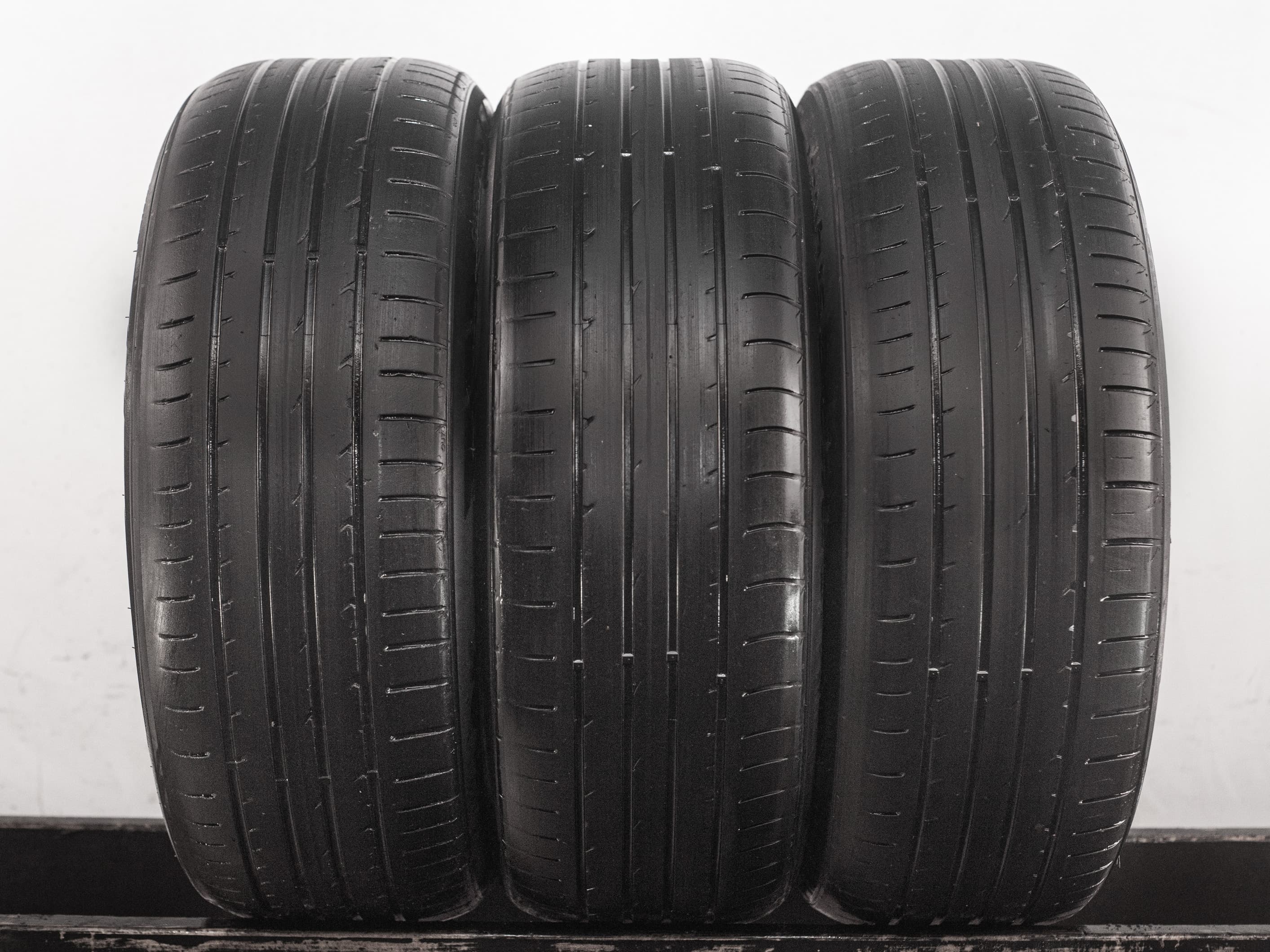 [3] Hankook K115 Ventus Prime 2 235/55 R19 101V