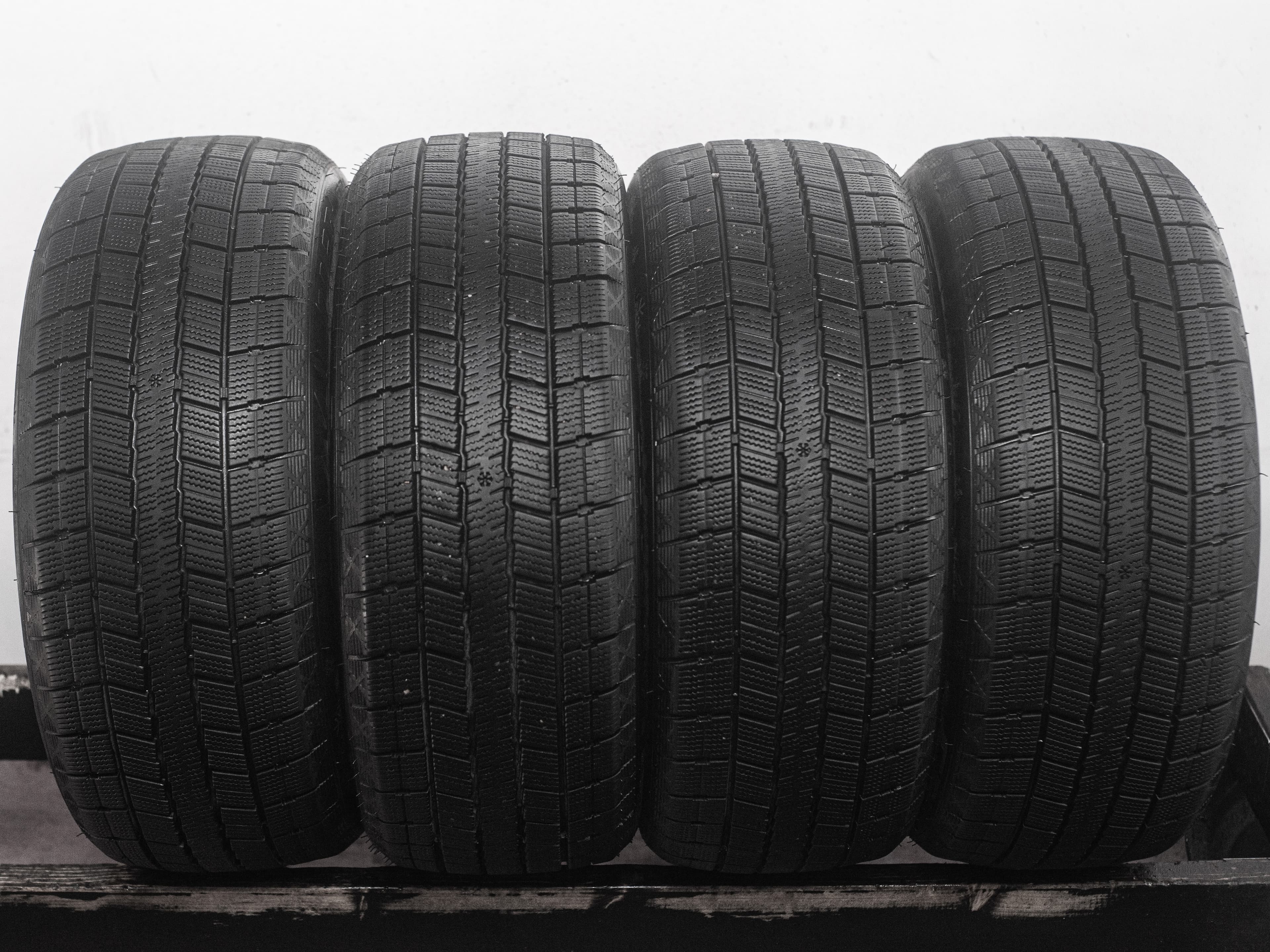 Centara Winter RX621 215/50 R17 91T