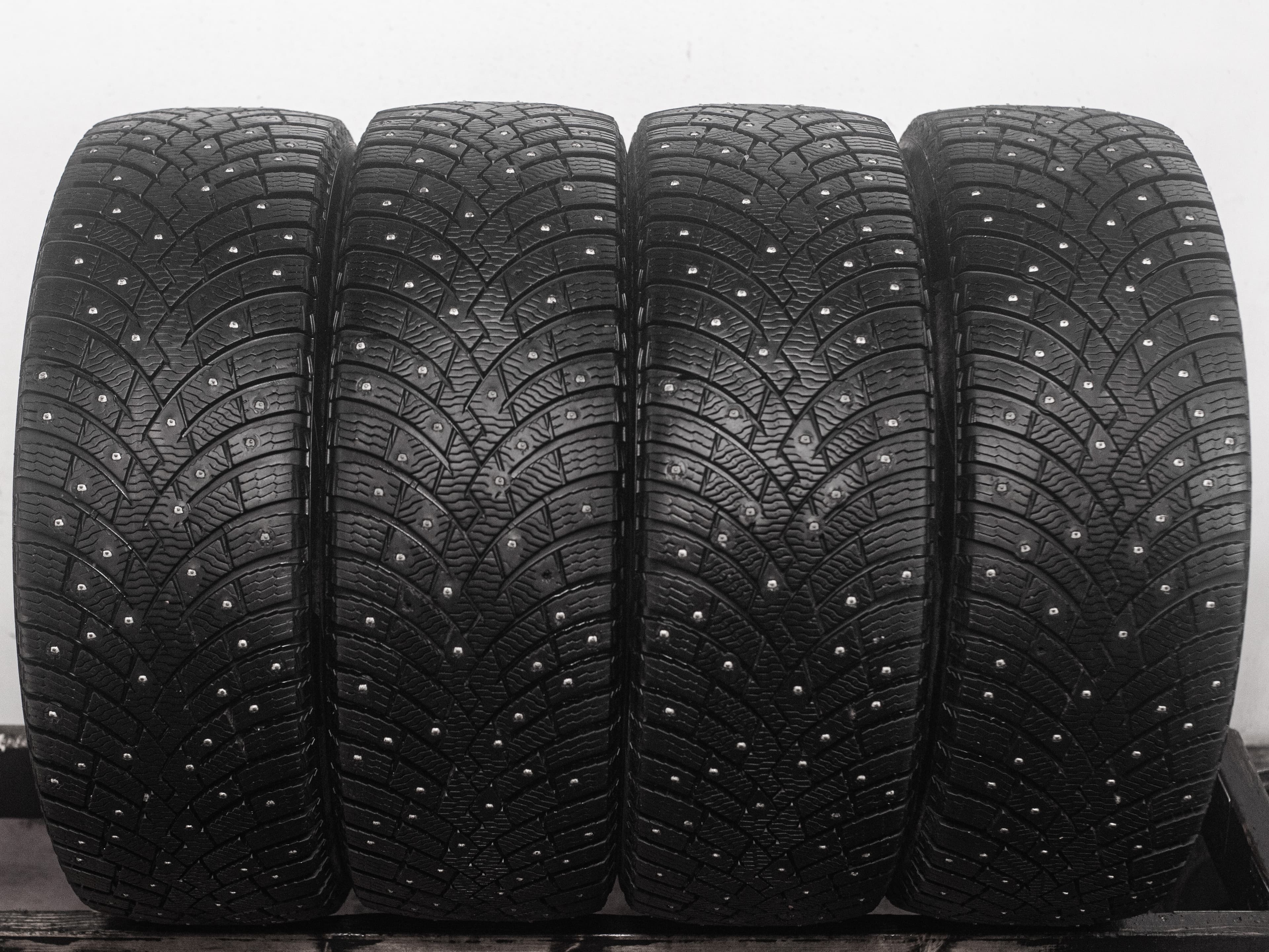 Pirelli Scorpion Ice Zero 2 225/55 R19 103H XL