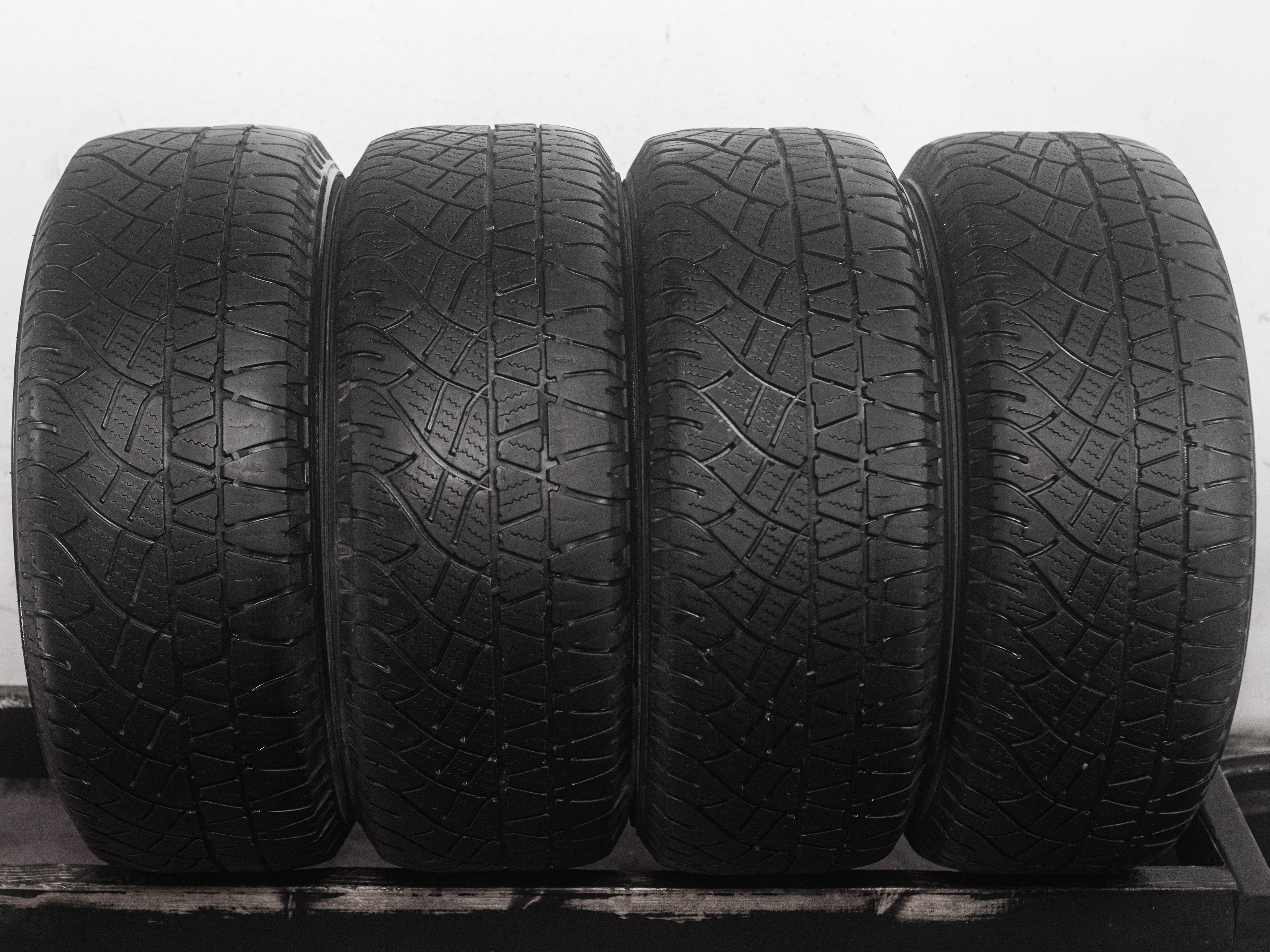 Michelin Latitude Cross 235/60 R16 100T