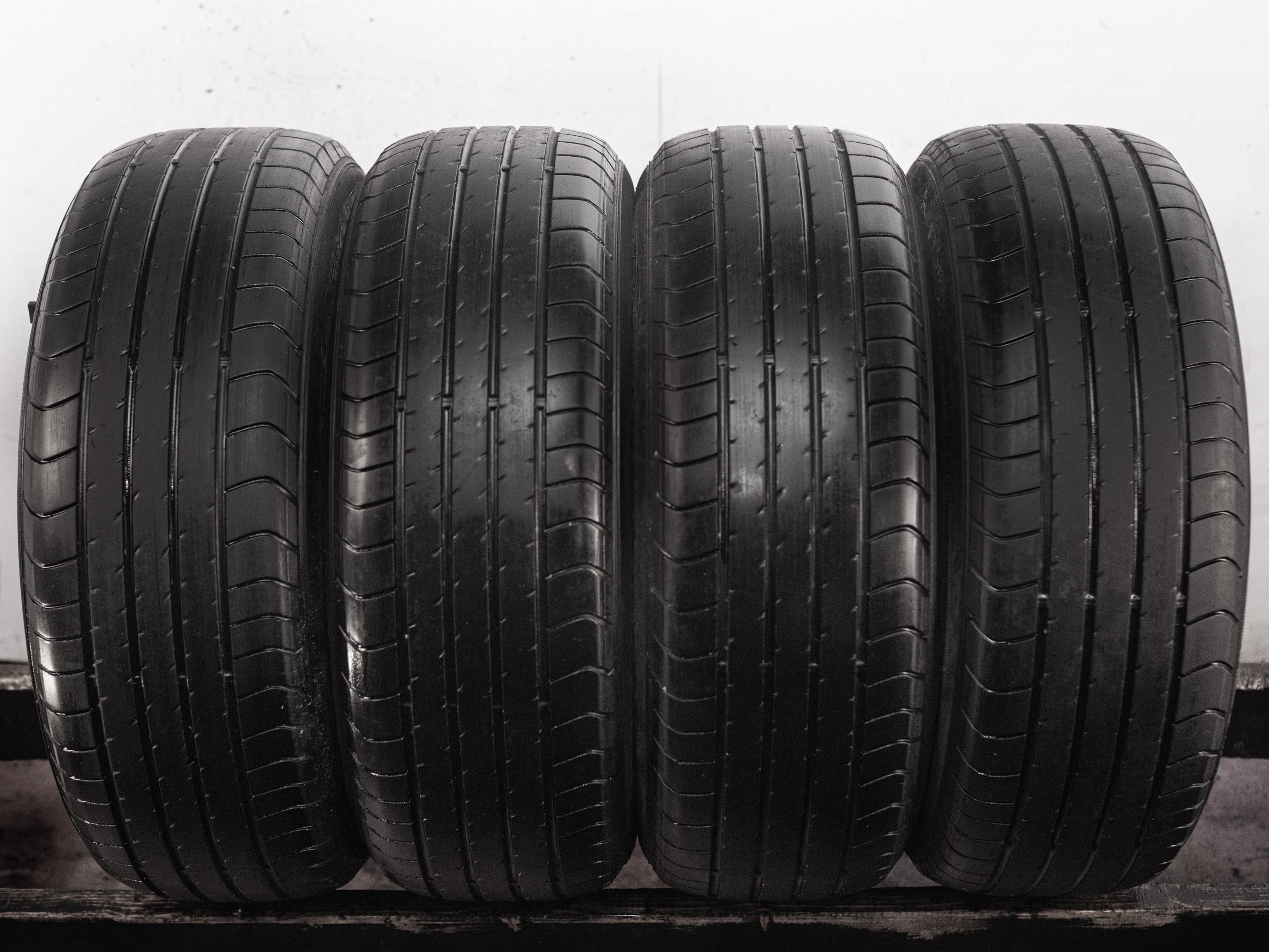 Dunlop SP Sport 2050M 205/60 R16 92H