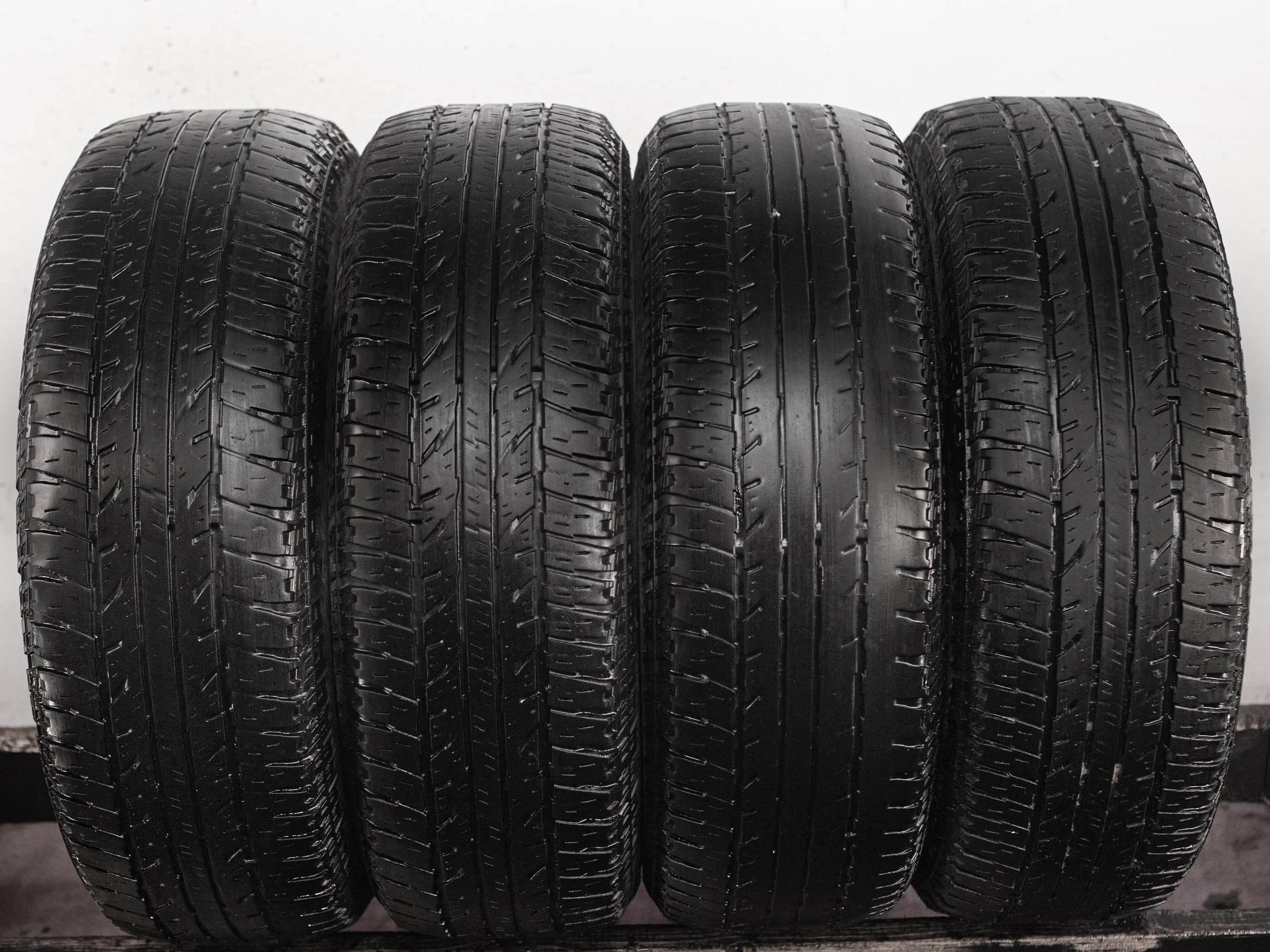 Yokohama Geolandar A/T 215/70 R16 100H