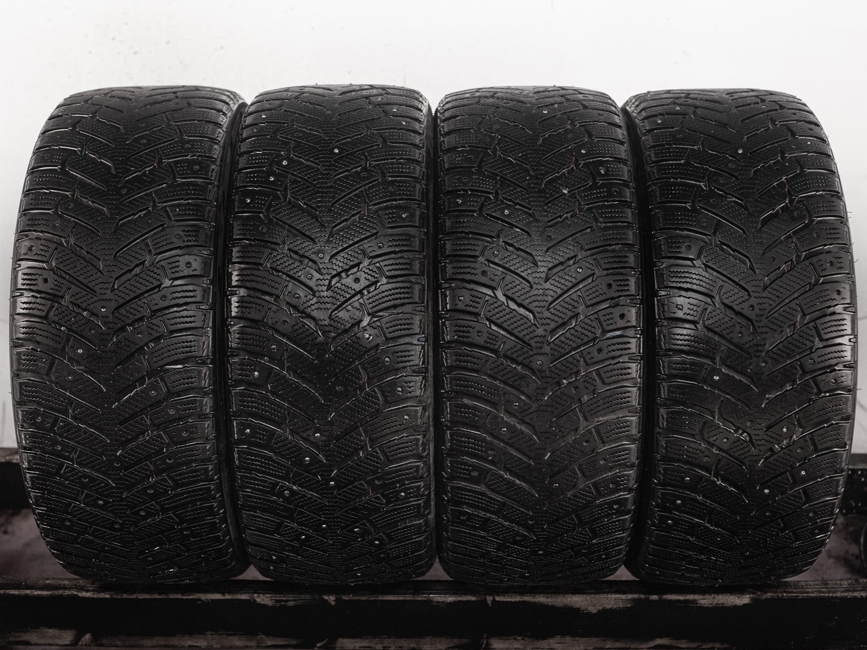 Toyo Observe Ice-Freezer 235/45 R18 98T
