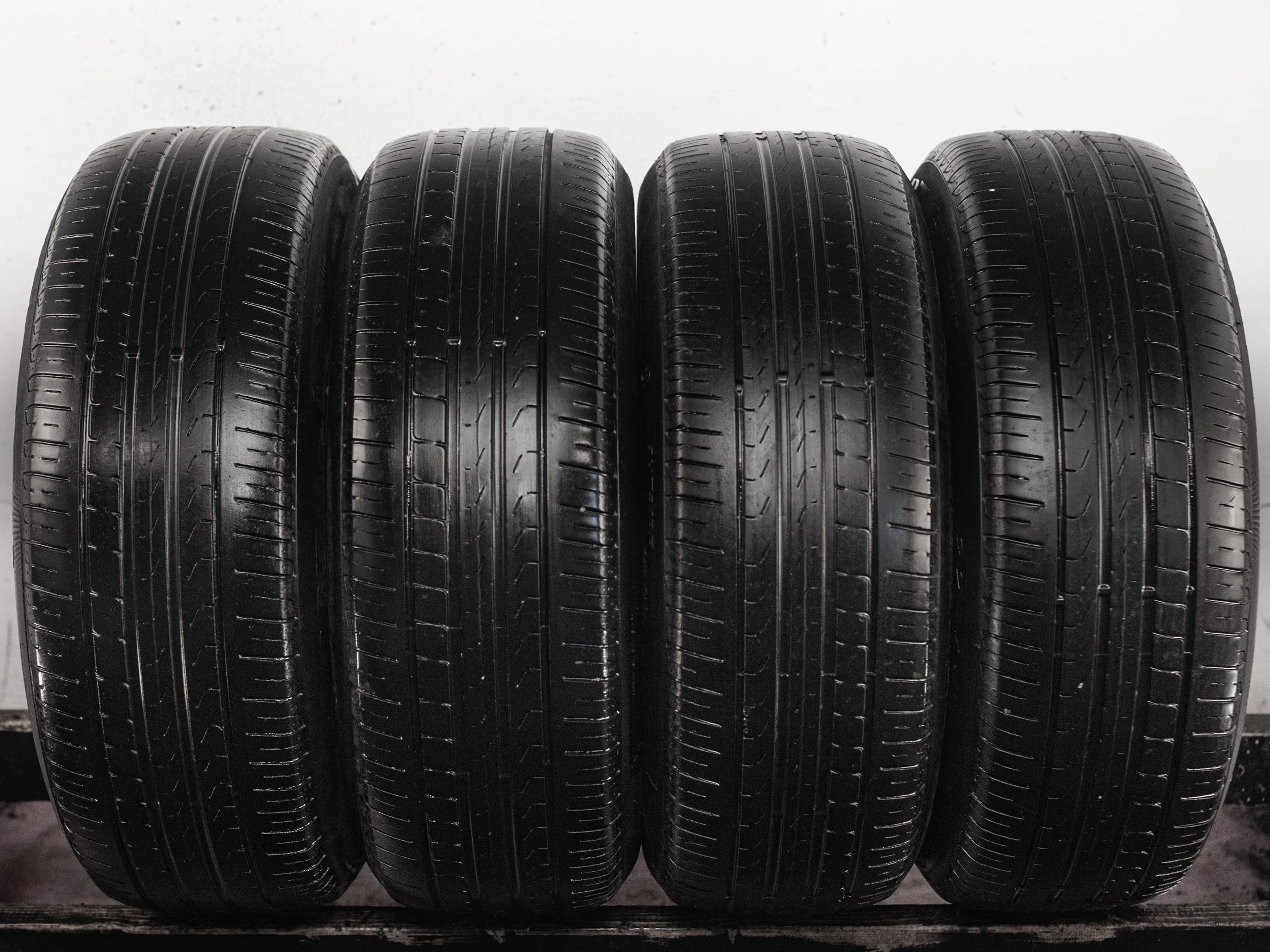 Pirelli Cinturato P7 225/60 R17 99V