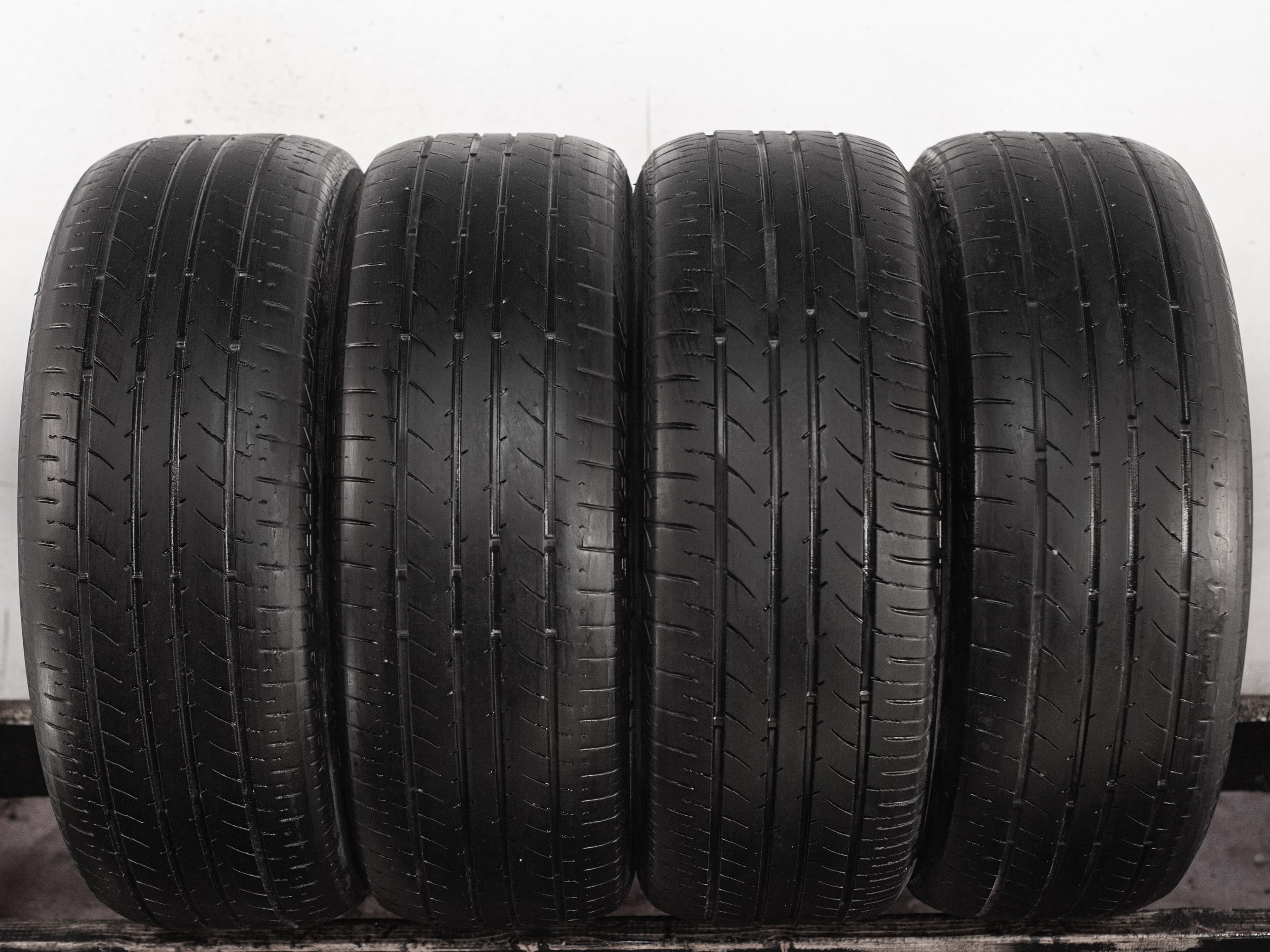 Toyo NanoEnergy 3 215/60 R16 95H