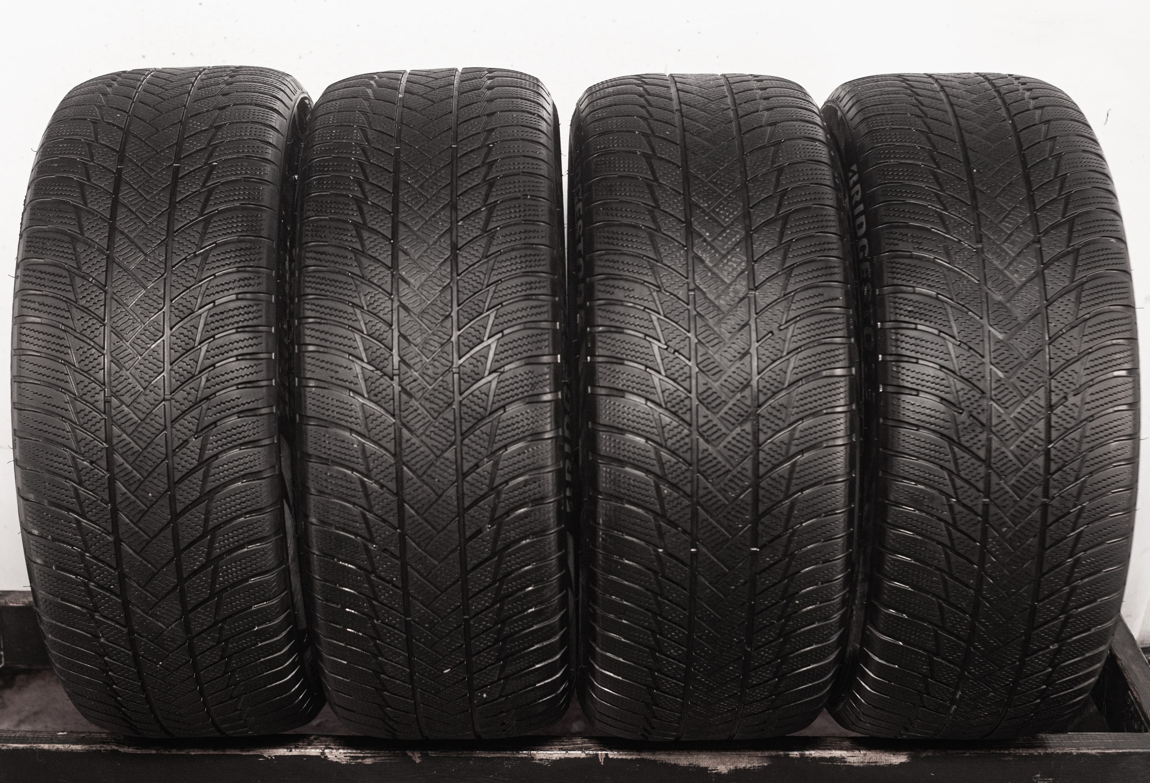 Bridgestone Blizzak LM001 275/45 R20 110V RF