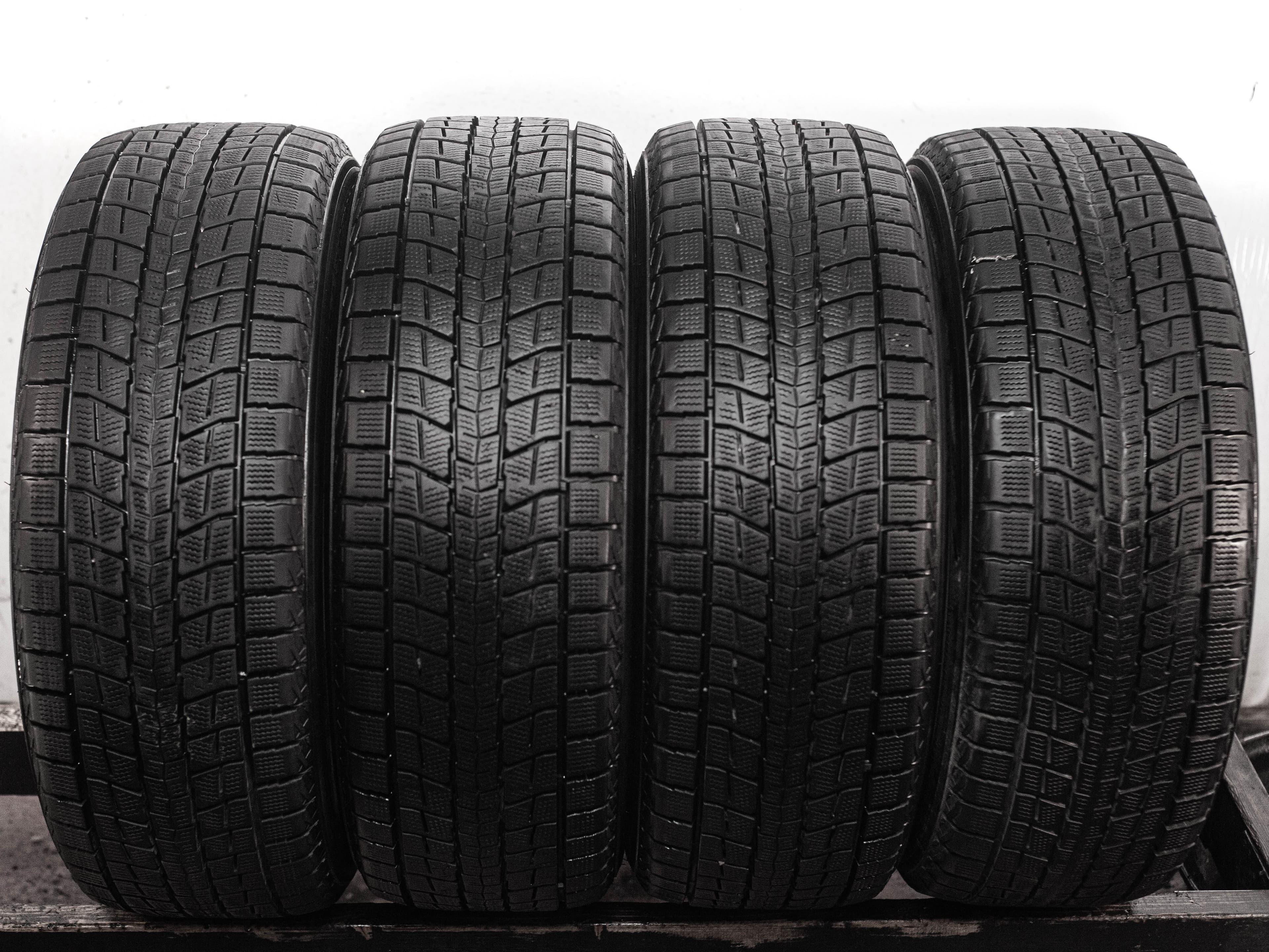 Dunlop Winter Maxx SJ8 235/55 R18 100R
