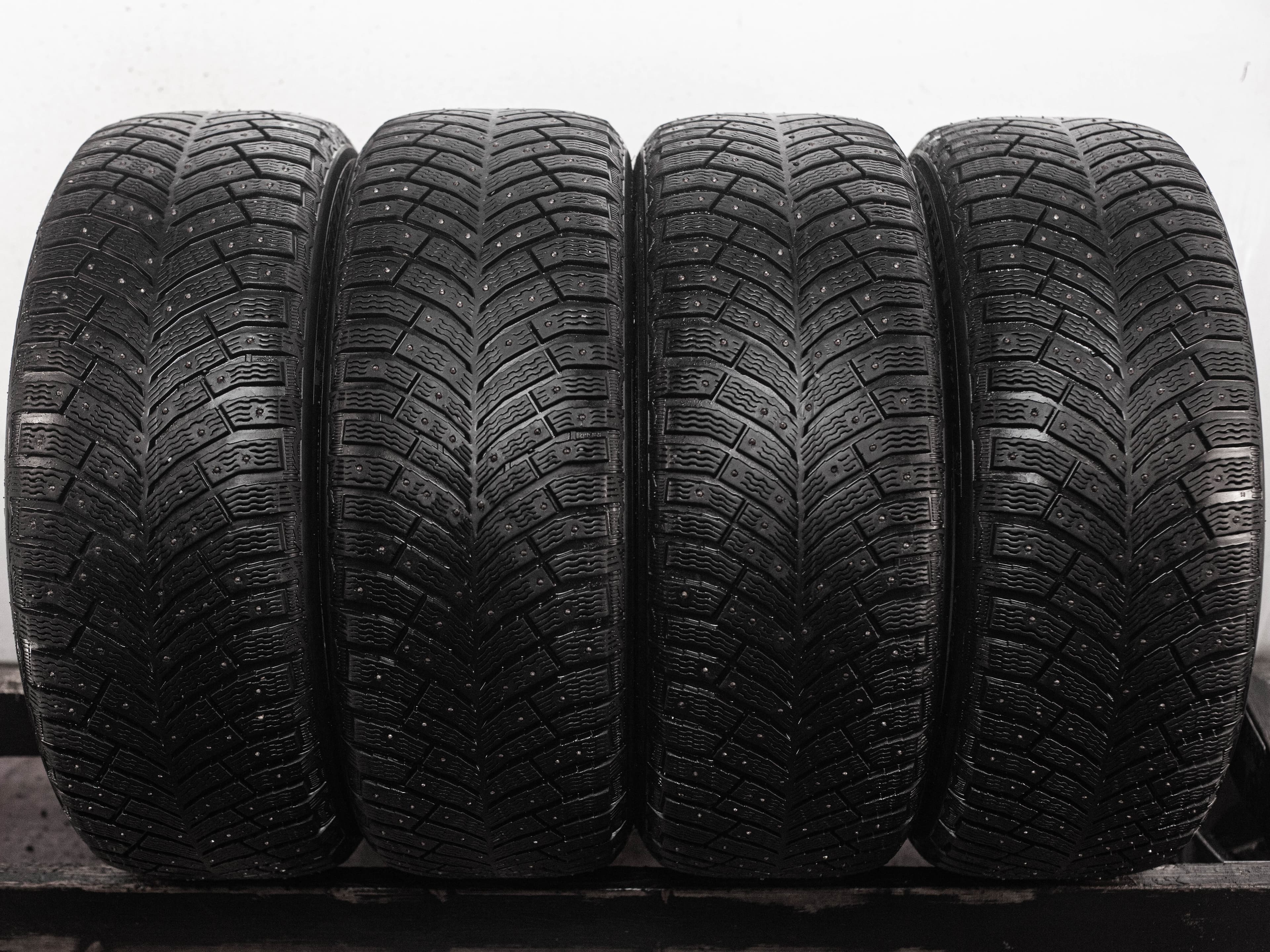 Michelin X-Ice North 4 SUV 235/55 R18 104T XL