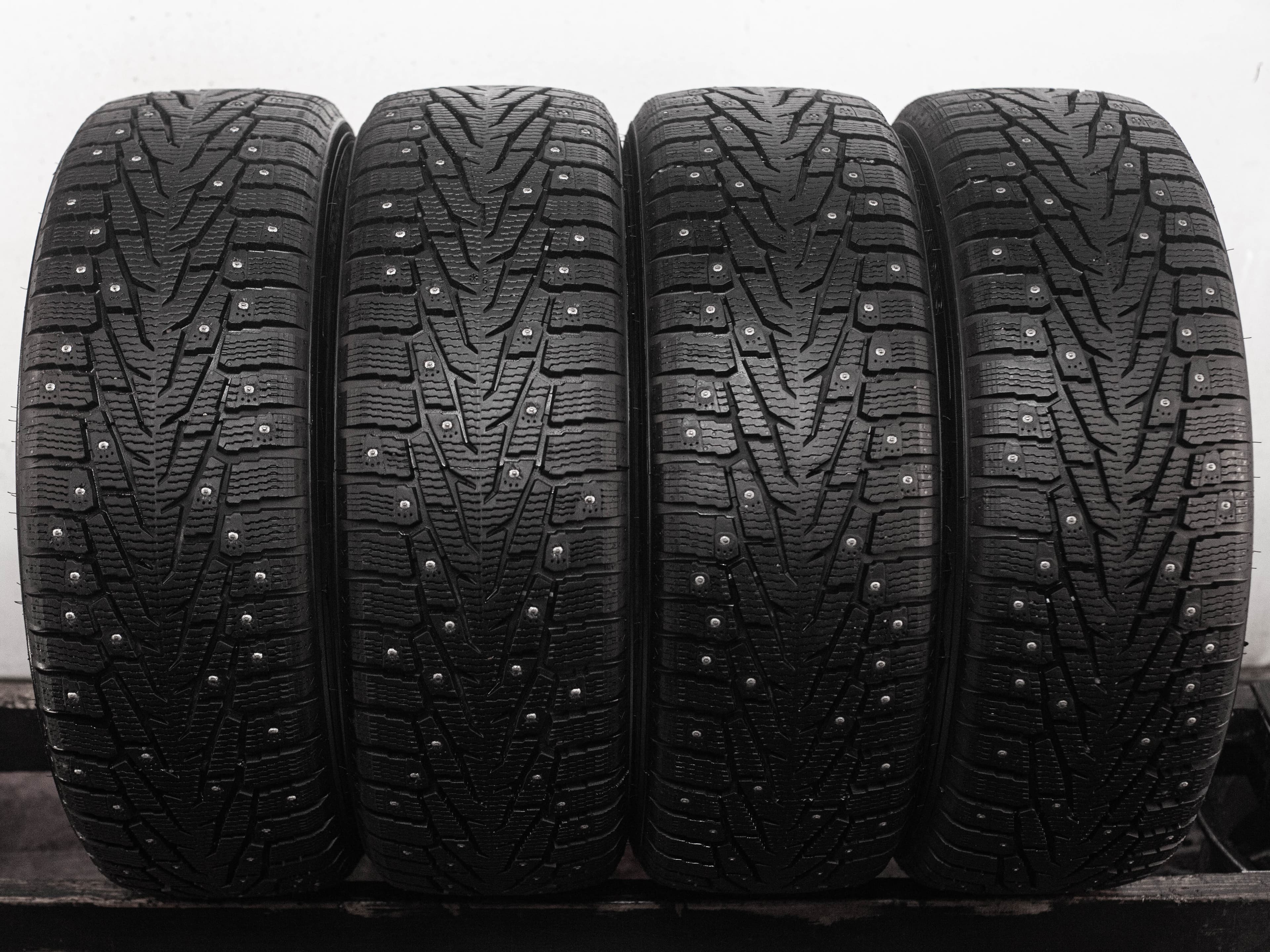 Ikon Character Ice 7 SUV 235/60 R18 107T XL
