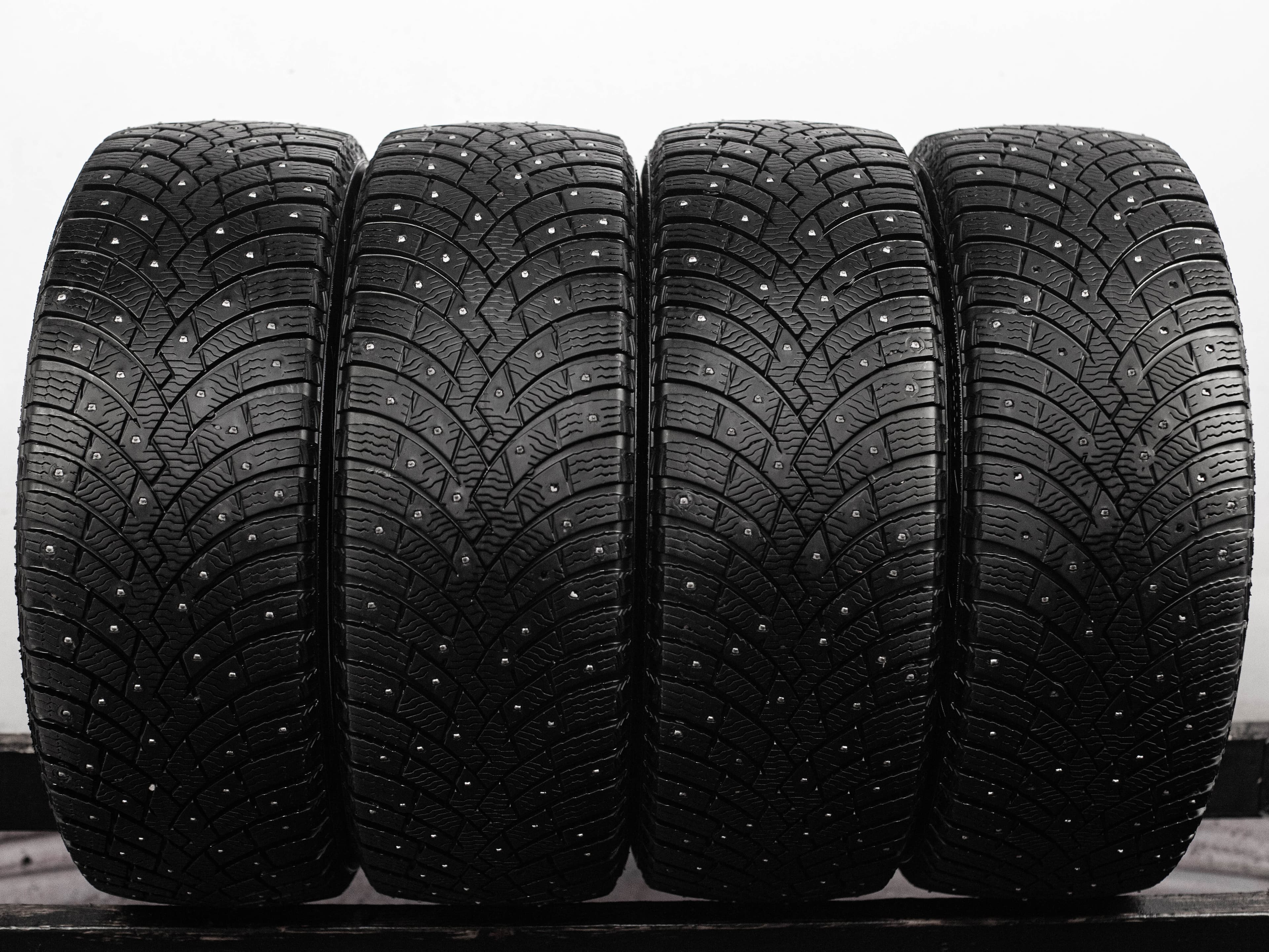 Pirelli Scorpion Ice Zero 2 225/50 R18 95H RF