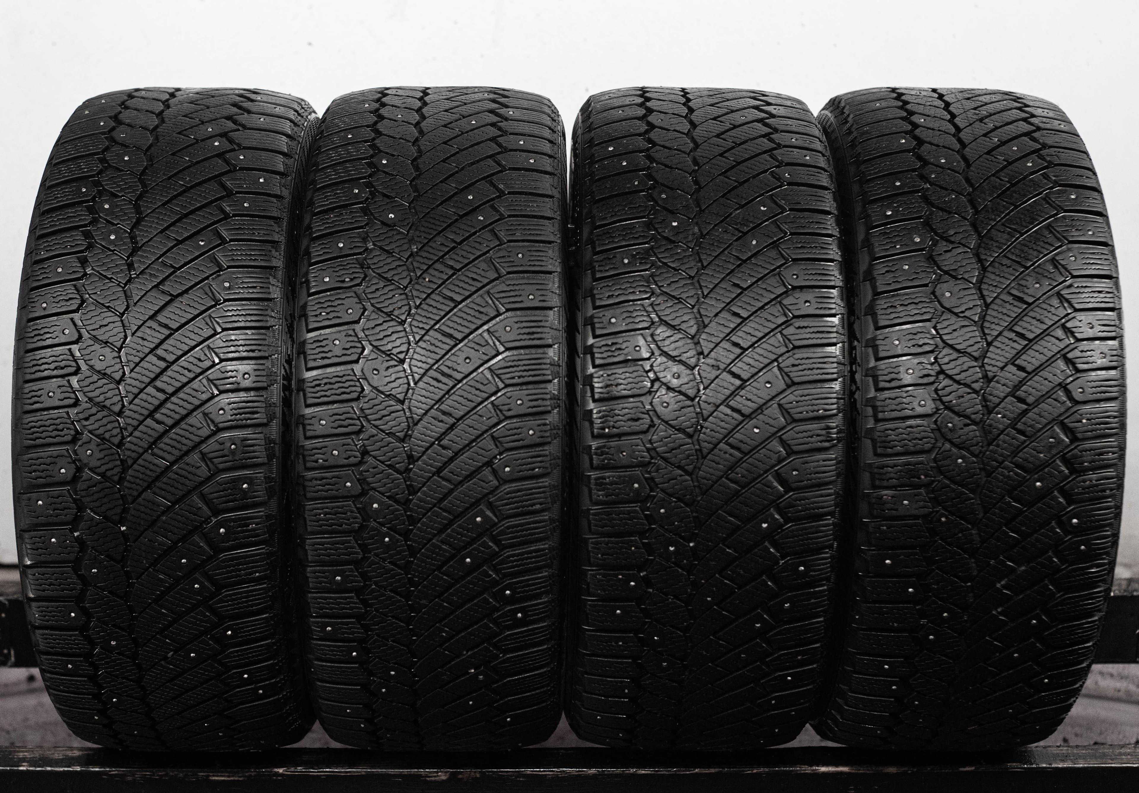 Gislaved Nord Frost 200 235/45 R18 98T XL
