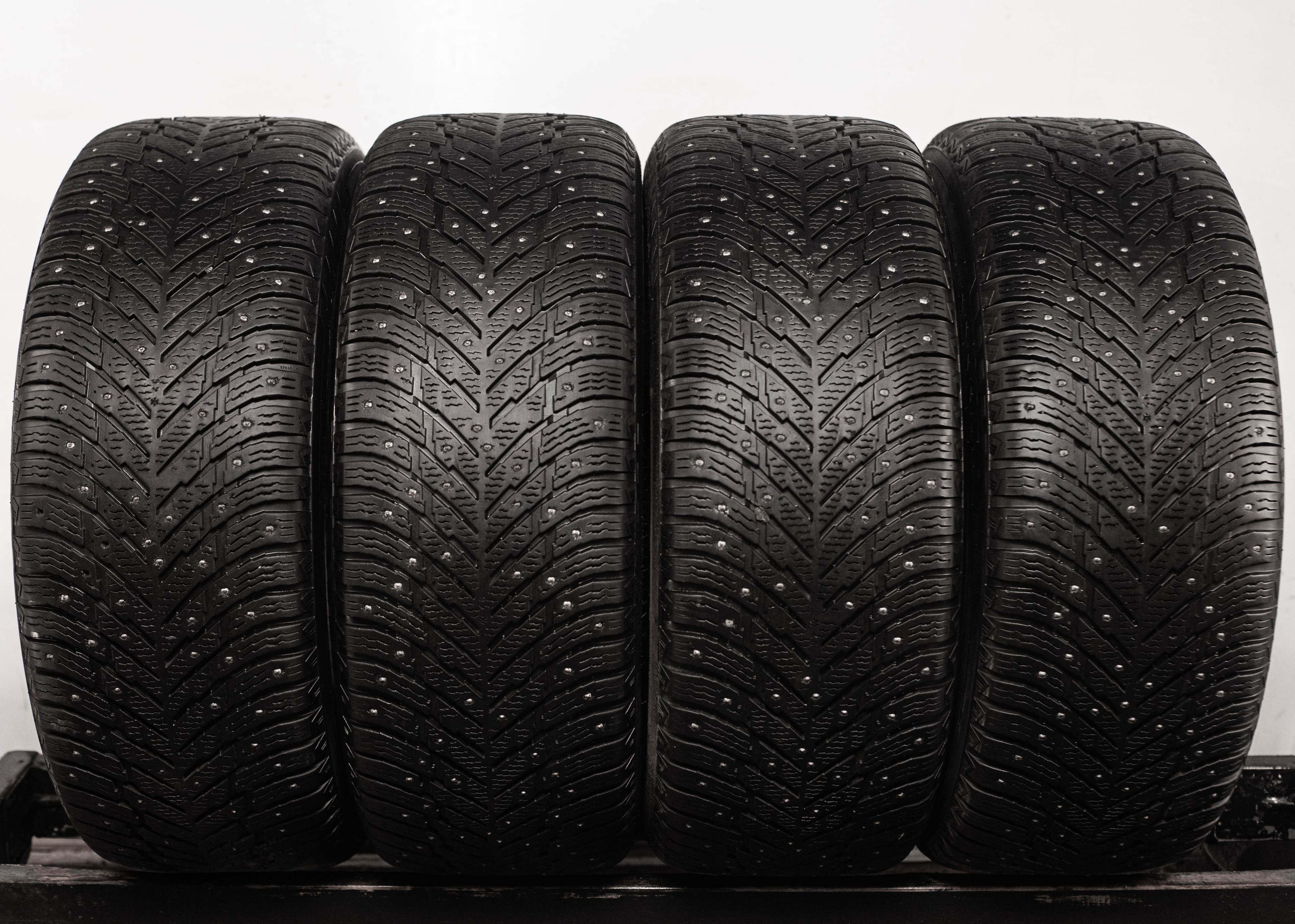 Nokian Tyres Hakkapeliitta 10p SUV 285/60 R18 116T