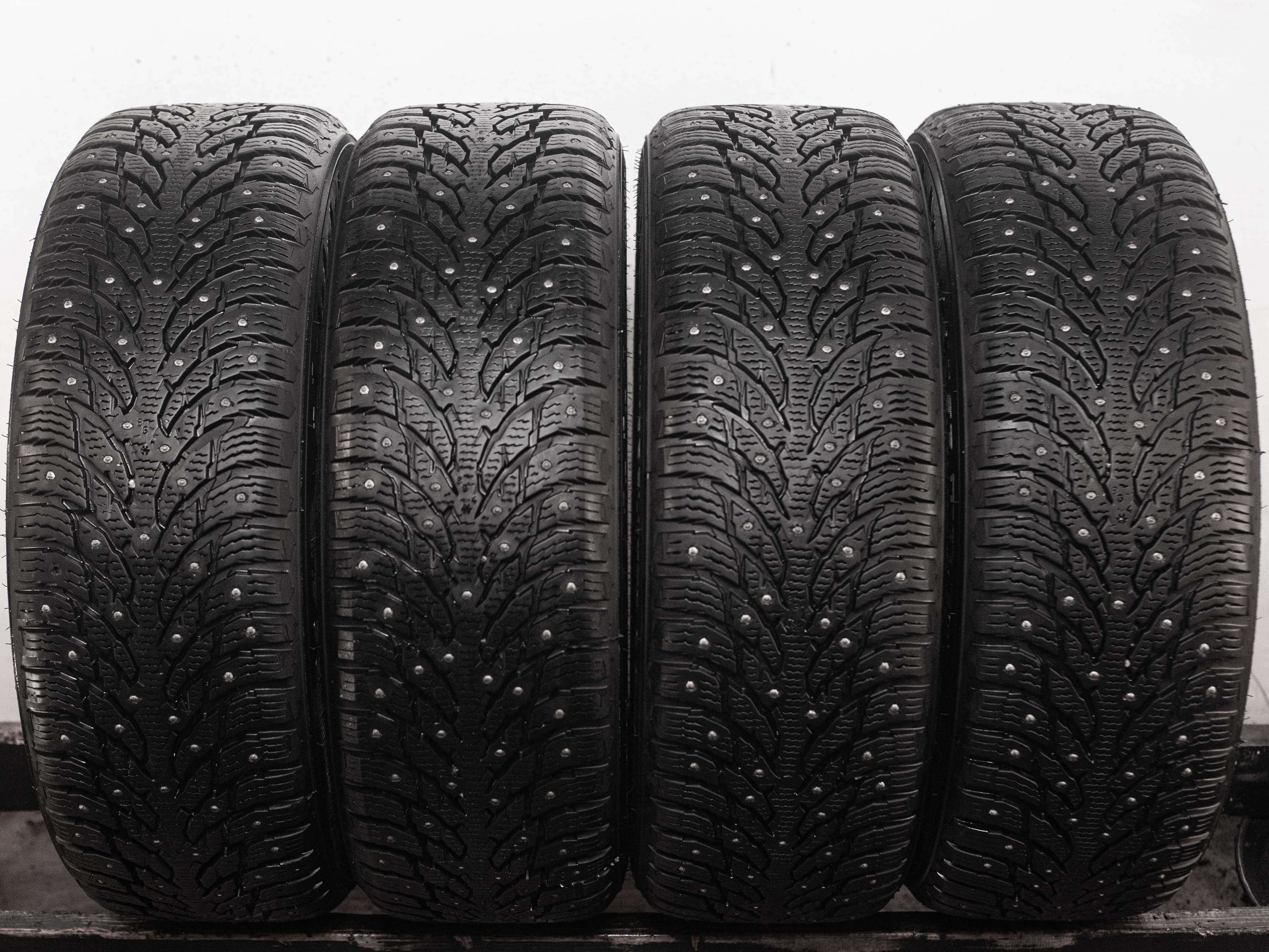 Nokian Tyres Hakkapeliitta 9 SUV 235/55 R19 105T